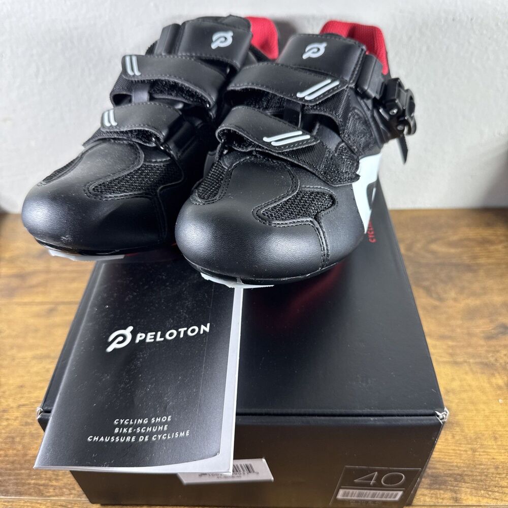 Peloton Cycling Shoes 40 PL-SH-B-40  with Box  Cleats Men's 7 Women's 9